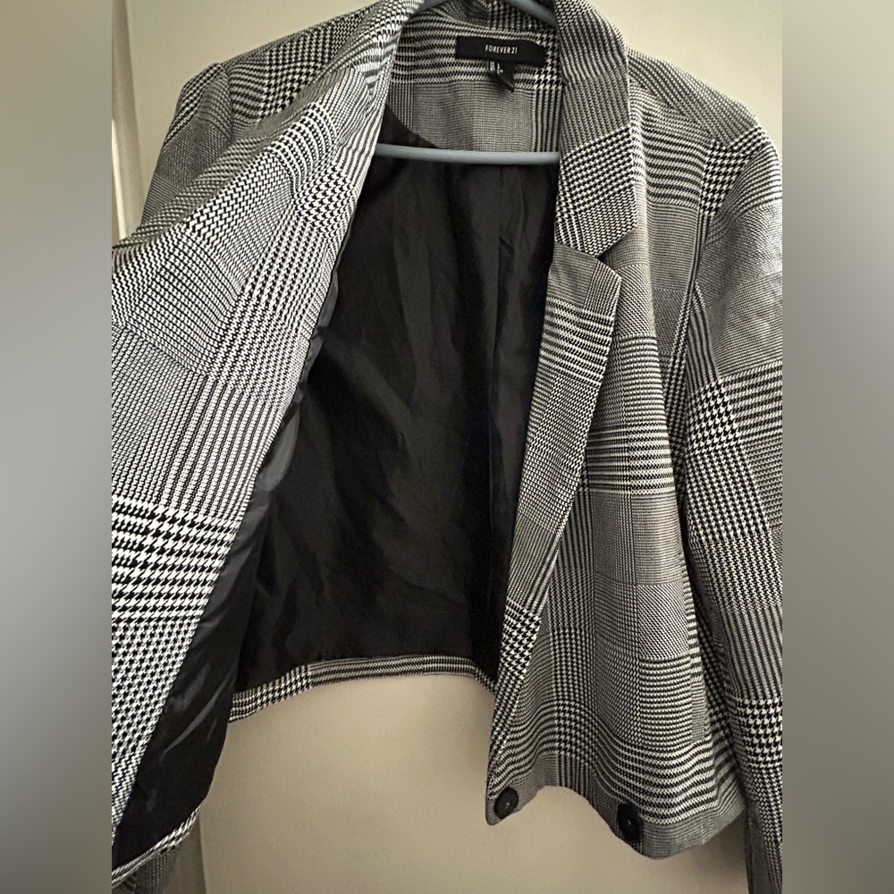 Plaid Jacket - Picture 2 of 3